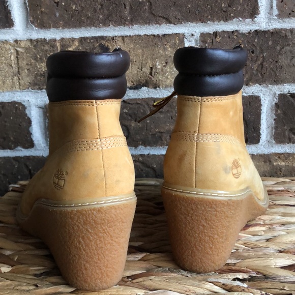 Womens Timberland Amston Wheat Nubuck Leather Wedge Heeled  Timberland Women\'s Amston Wheat Nubuck Heeled Boots